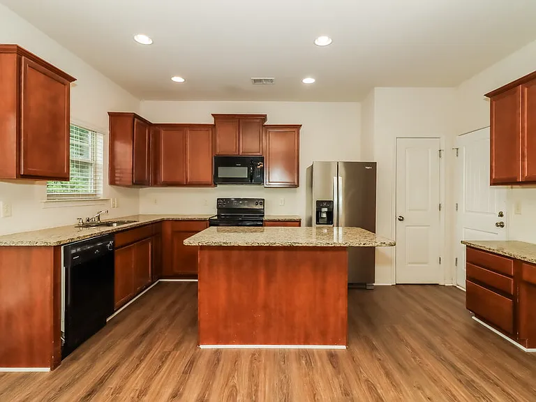 17 Jackson Row NW — Photo 7