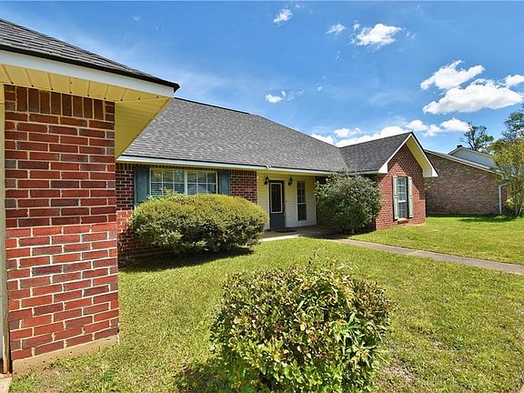 3rd image of 73 Bayou Oaks Dr