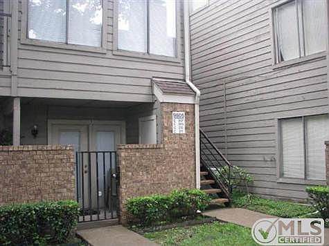 1st image of 9805 Walnut St #109