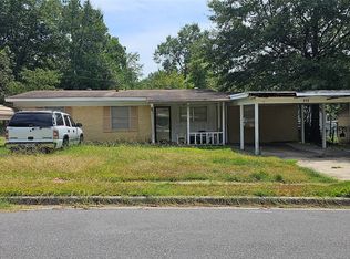 403 N Park Dr, Springhill, LA 71075