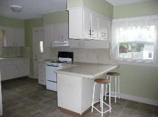 1818 Teel Ave, Lansing, MI 48910