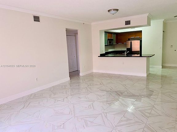 3rd image of 2030 S Douglas Rd APT 501