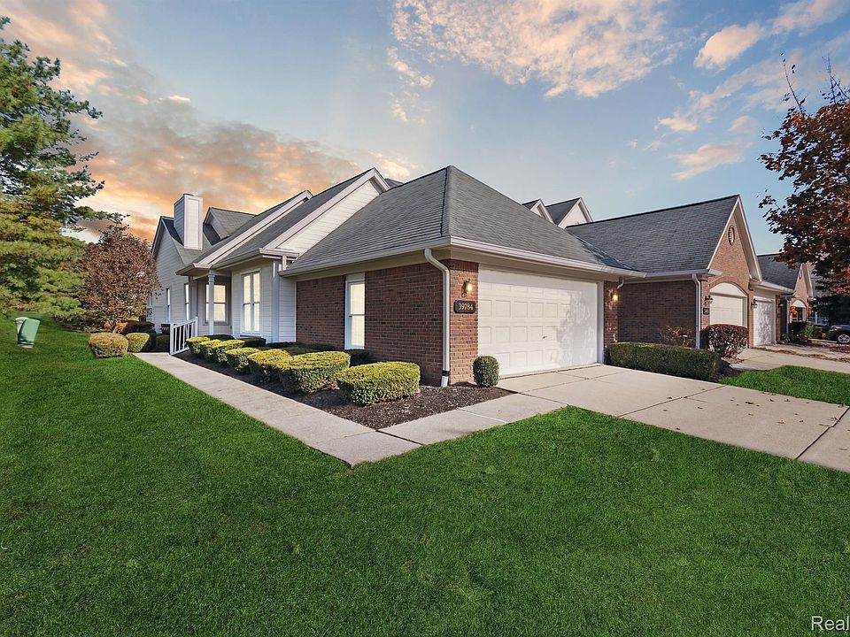 1st image of 39784 Glenview Ct