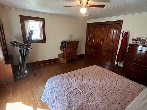 5th image of 35 Nichols St