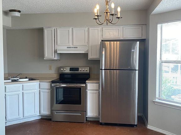 2nd image of 4103 Lennox APT 1