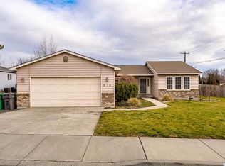 919 S Dawes St, Kennewick, WA 99336