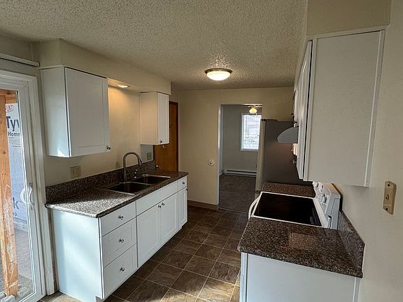 2nd image of 342 NE Conifer Blvd #344