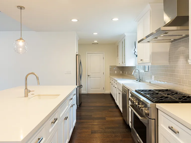 3269 Edith St — Photo 9