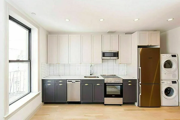 Rented by Voro New York | media 21