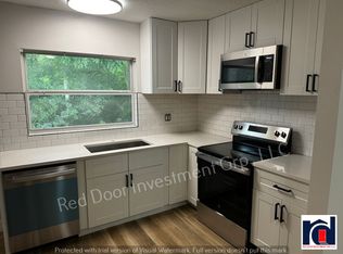 316 W Howry Ave APT 4, Deland, FL 32720