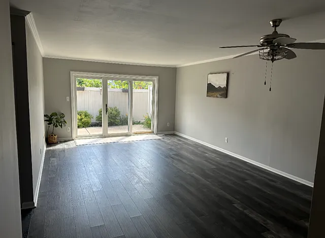 11305 Kelly Dr — Photo 3