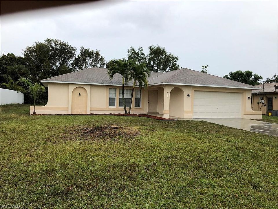 1st image of 633 SE 10th Pl