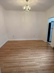 28-14 Crescent Street