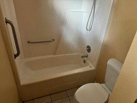 5th image of 4034 Sandy Hollow Dr