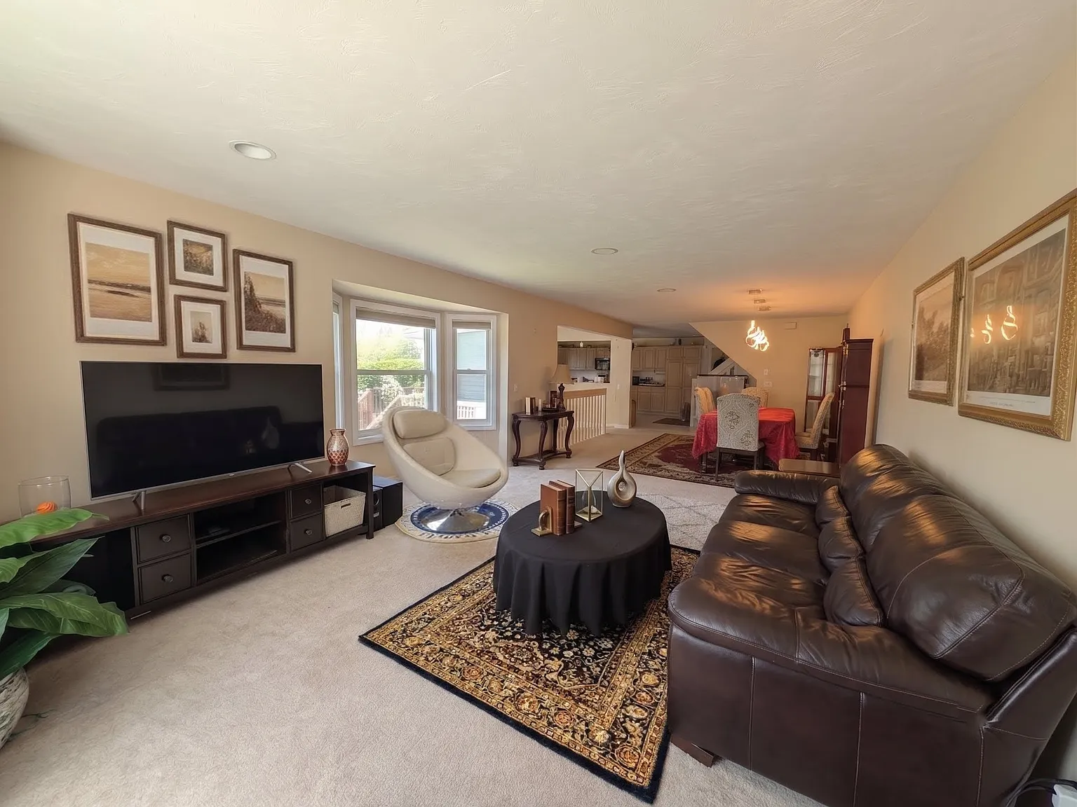 2 bed, 2158 sqft, $3,500 — Photo 4