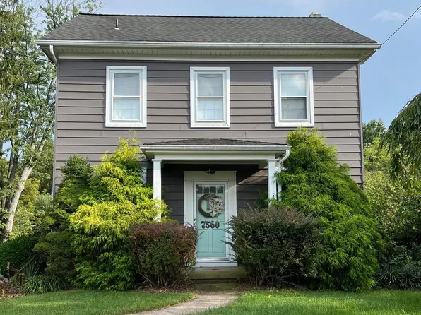 7560 Carlisle Rd, Wellsville, PA 17365