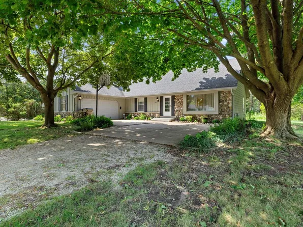 8528 Cooper ROAD, Pleasant Prairie, WI 53158