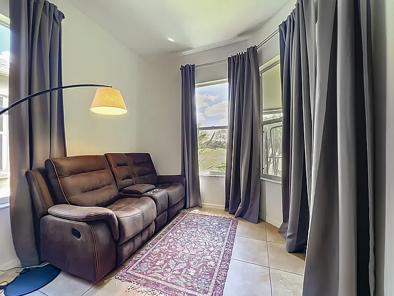2125 Emerald Green Cir — Photo 43