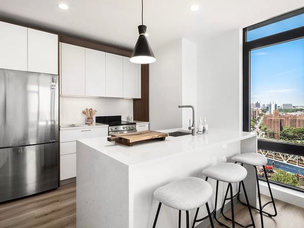 228 E 135th St APT 409