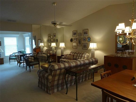 3rd image of 510 Oak Hill Cir #9