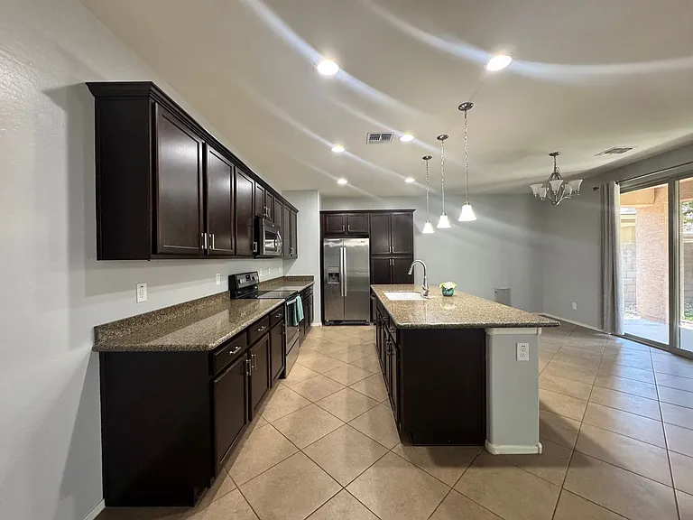 12055 W Tether Trl — Photo 9