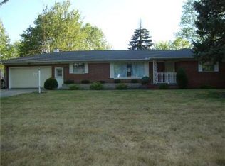 113 Jahns Rd, Napoleon, OH 43545