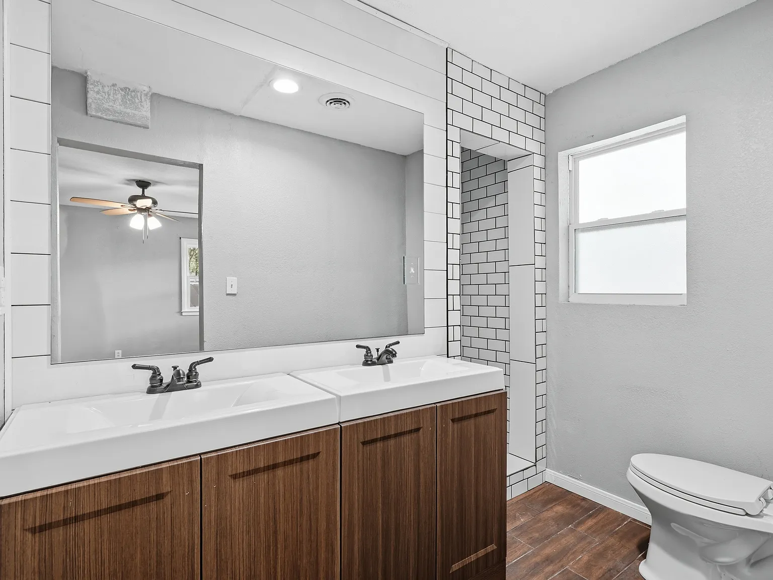 3 bed, 1613 sqft, $2,000 — Photo 3