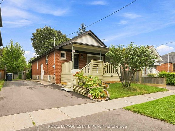 2nd image of 17 Arden Cres