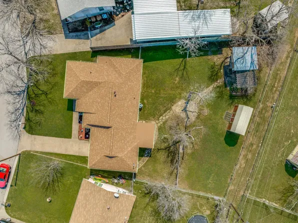 424 Live Oak Ln, Weatherford, TX 76086