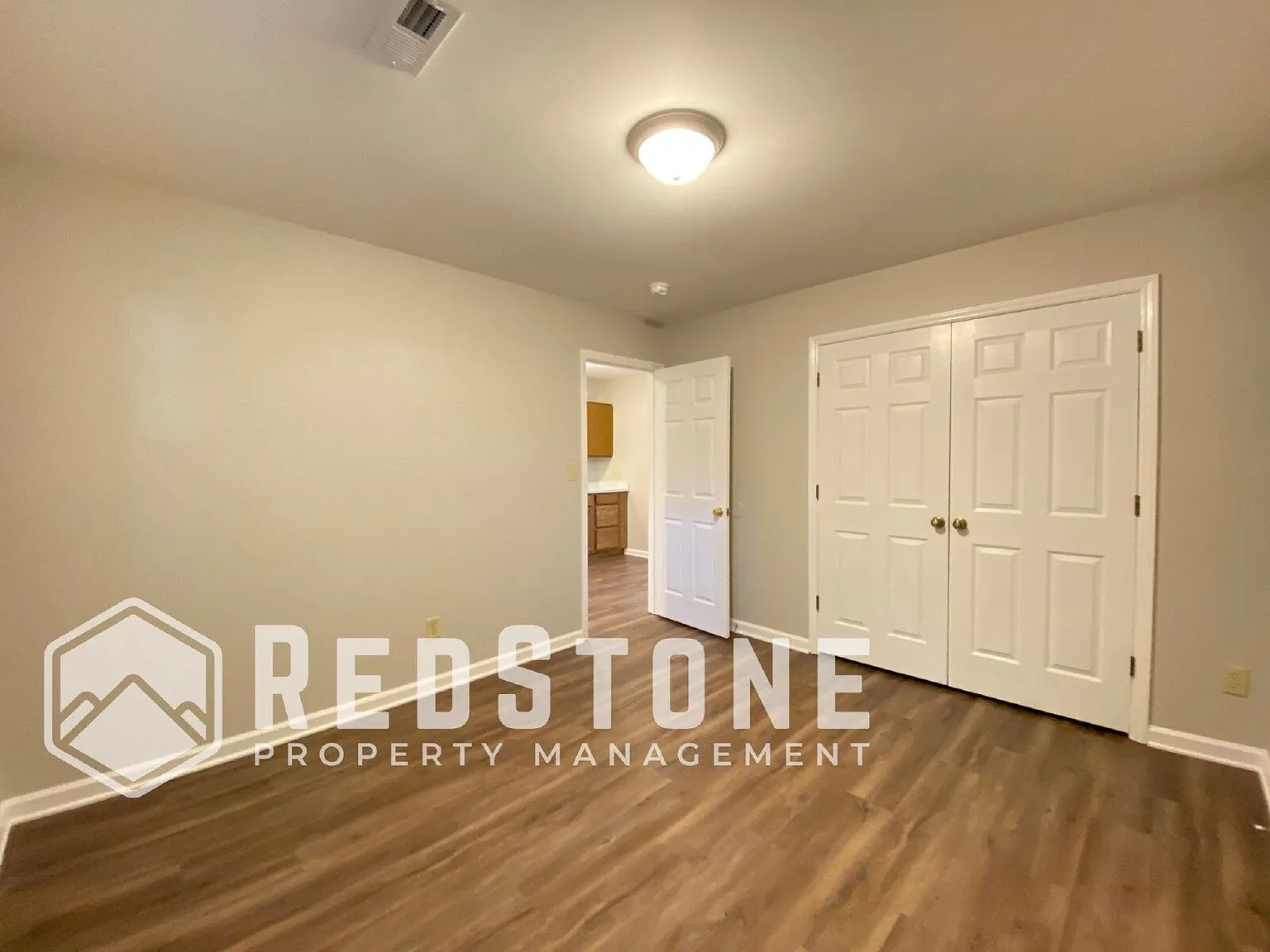 1 bed, 1.0 bath, $825 — Photo 3