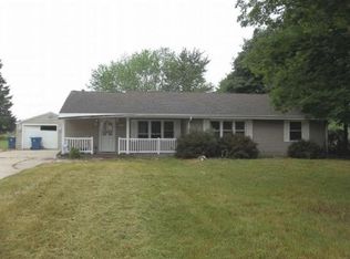 1449 Van Vleet Rd, Flushing, MI 48433