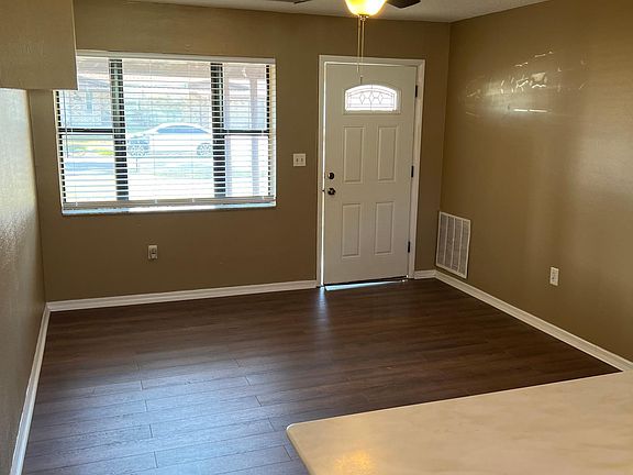 3rd image of 4403 W Price Ave
