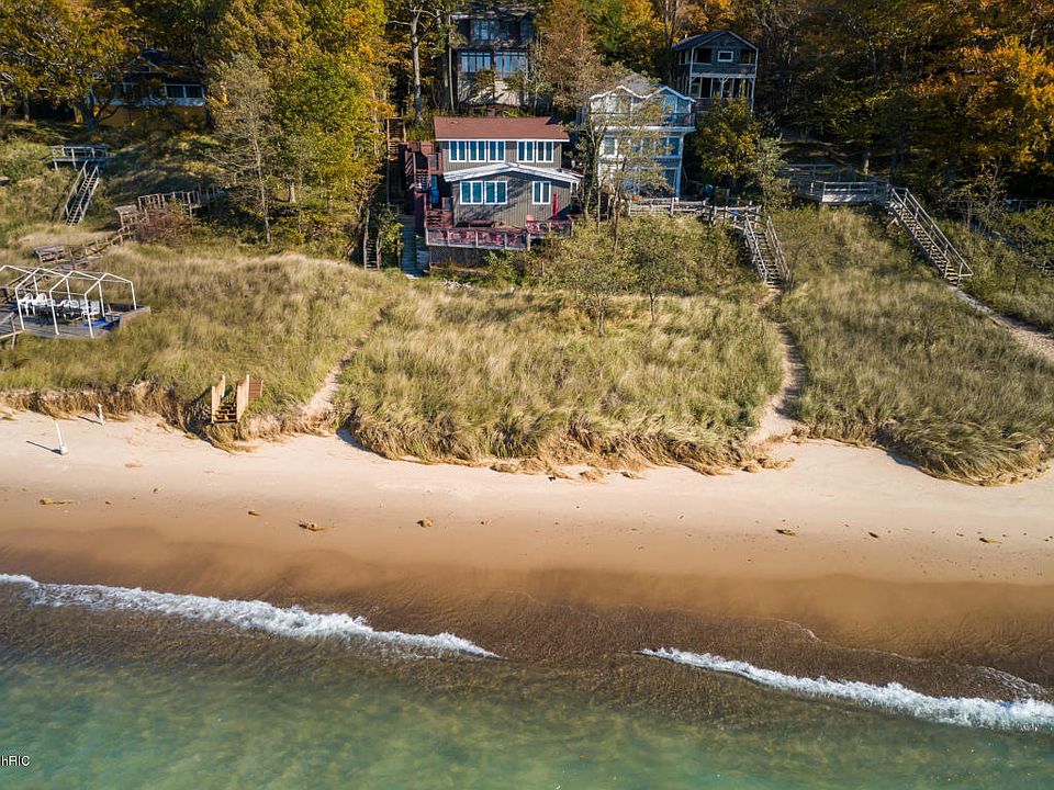 1st image of 284 Lakeshore Dr