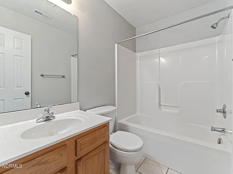 206 Streamwood Dr — Photo 11