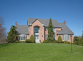 1130 Saint Mellion Dr, Presto, PA 15142