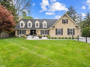 877 Charing Cross Rd, Chatham Kent, ON N7M5H3