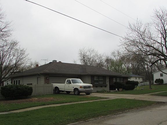 3rd image of 1840 Hollywood Ave