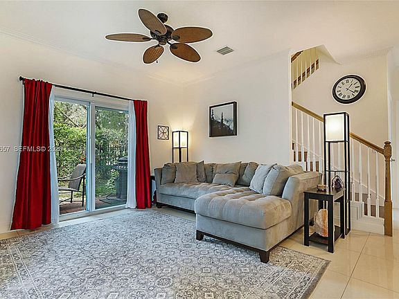 2nd image of 4216 Leo Ln APT 4F