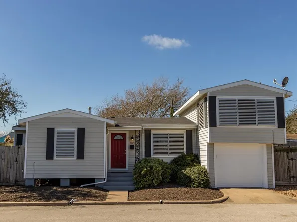 1921 57th St, Galveston, TX 77551