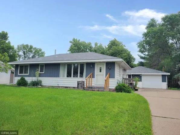 2637 S Heights Dr NW, Coon Rapids, MN 55433