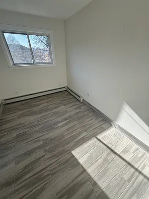 Rented by E Realty International Corp | media 7