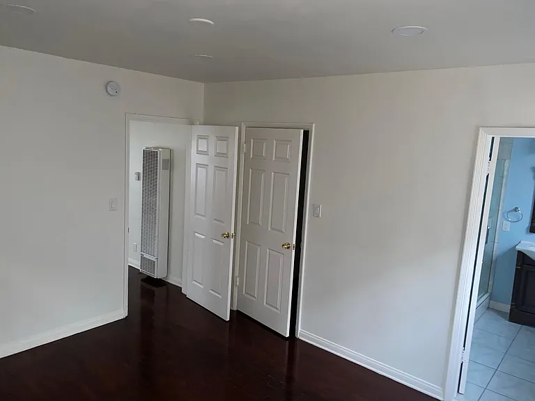 7711 Romaine St #7711 — Photo 18