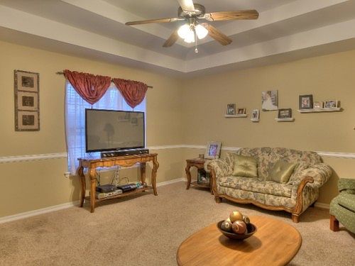 3rd image of 7433 Pecanwood Ln