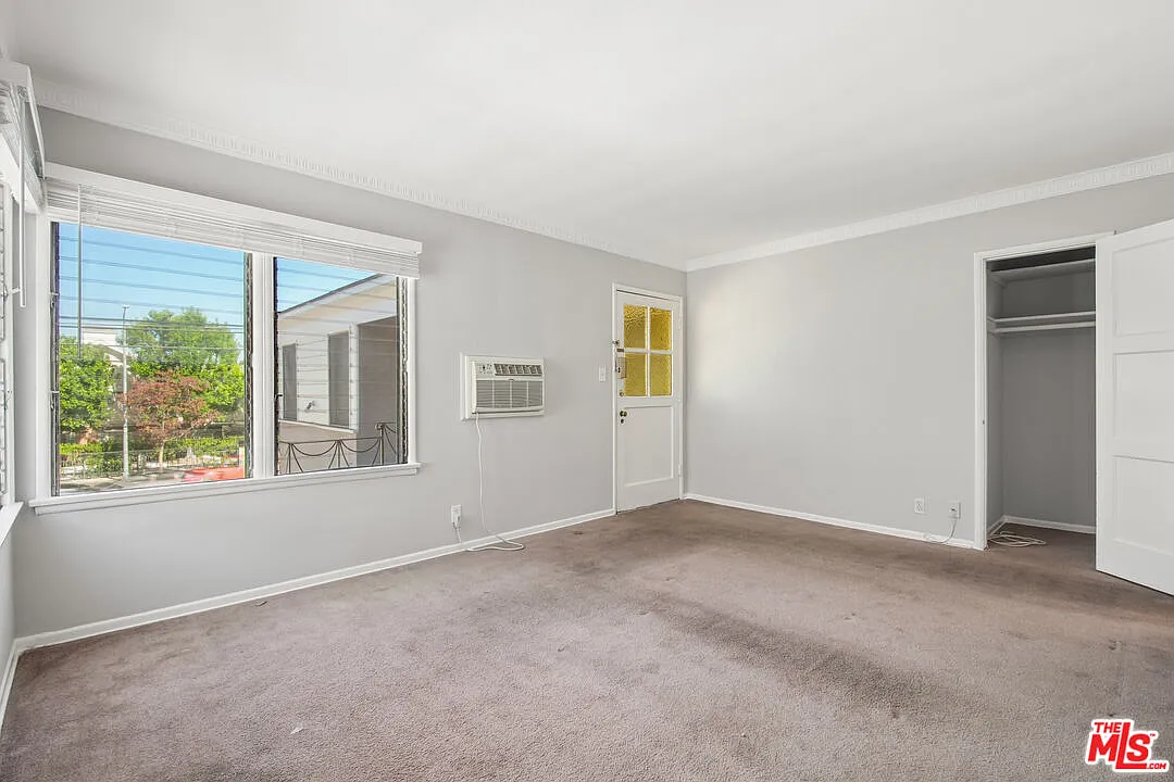 1 bed, 1.0 bath, 750 sqft, $2,150 — Photo 2