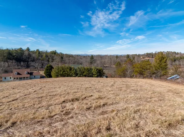 Apple Meadow Ln #1, Alexander, NC 28701