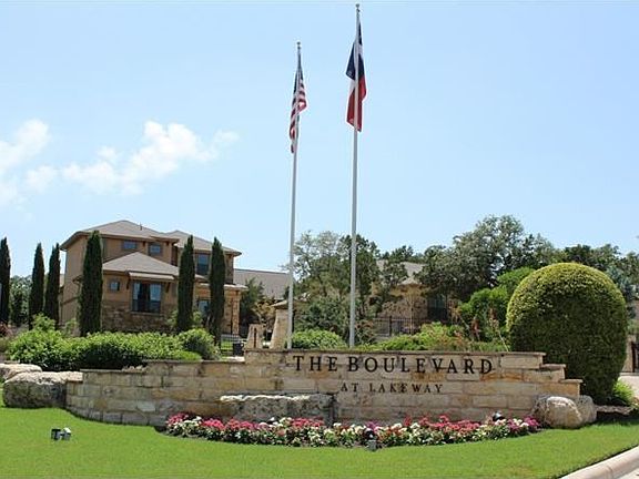 4th image of 22 Prestonwood Cir