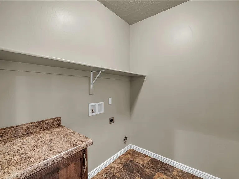 3714 E Archturus Dr — Photo 10