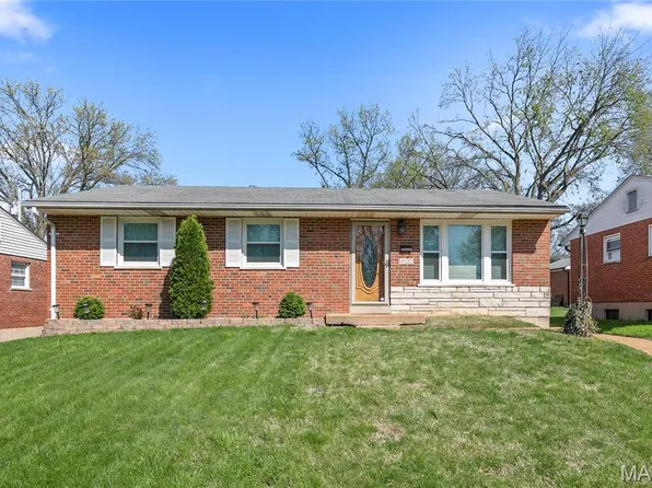 9822 Ione Ln, Saint Louis, MO 63123