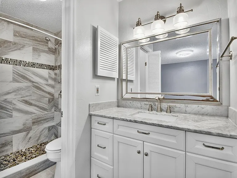 73 Buttonworth Dr #B — Photo 27