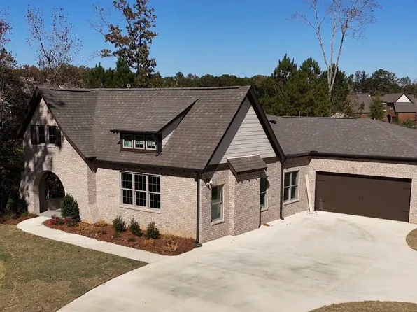6179 English Village Ln, Birmingham, AL 35242